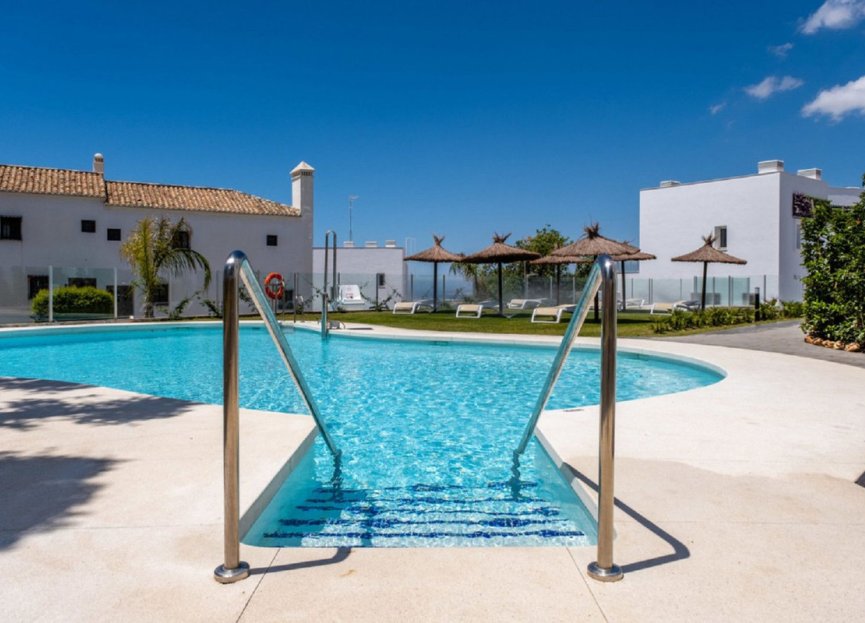 Resale - Apartment - Penthouse - Marbella - Altos de los Monteros