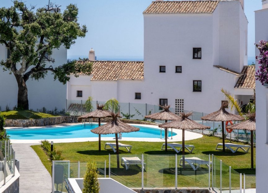 Resale - Apartment - Penthouse - Marbella - Altos de los Monteros