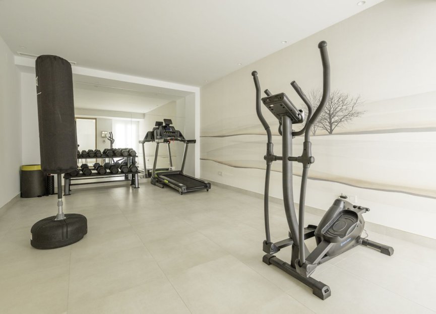 Resale - Apartment - Penthouse - Marbella - Altos de los Monteros