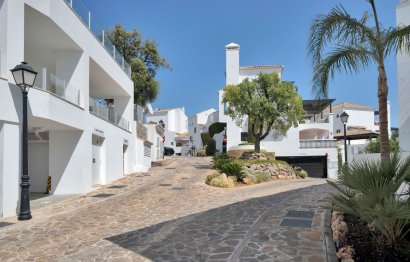 Resale - Apartment - Penthouse - Marbella - Altos de los Monteros