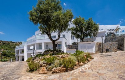 Resale - Apartment - Penthouse - Marbella - Altos de los Monteros