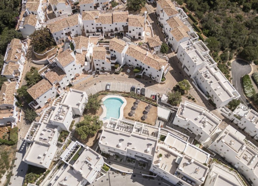 Resale - Apartment - Penthouse - Marbella - Altos de los Monteros