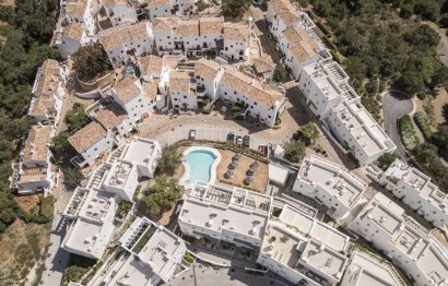 Resale - Apartment - Penthouse - Marbella - Altos de los Monteros