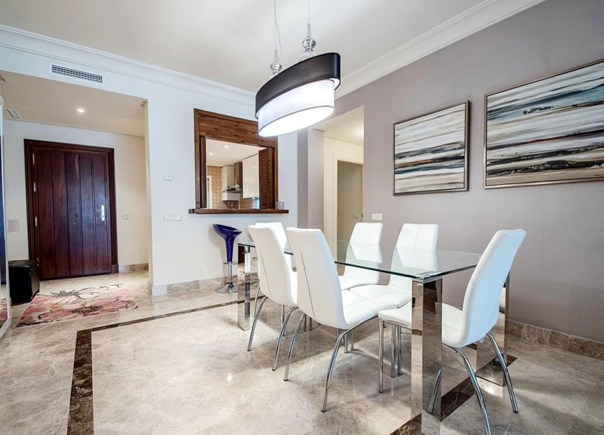 Resale - Ground floor apartment - Marbella - Nueva Andalucia