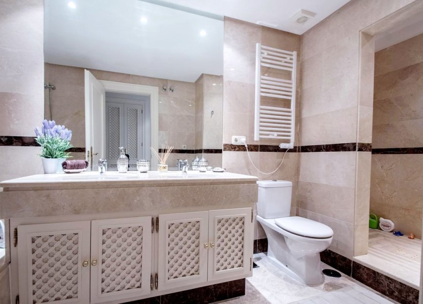 Resale - Ground floor apartment - Marbella - Nueva Andalucia