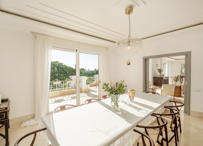 Resale - House - Detached Villa - Marbella - Aloha