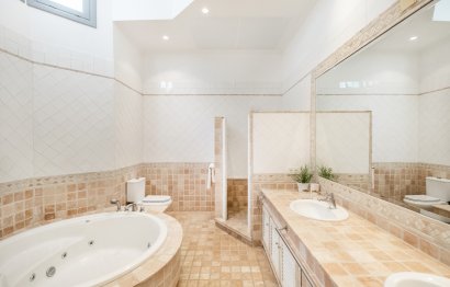 Resale - House - Detached Villa - Marbella - Aloha