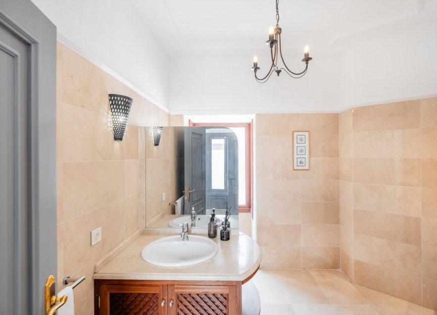 Resale - House - Detached Villa - Marbella - Aloha