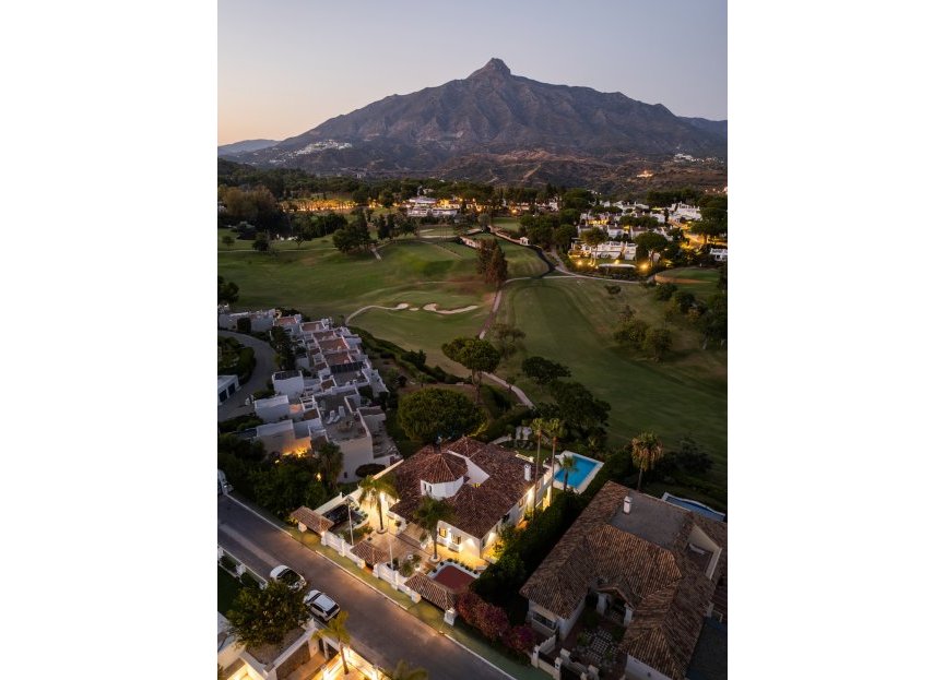 Resale - House - Detached Villa - Marbella - Aloha