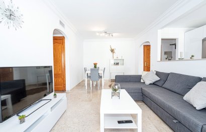 Resale - Apartment - Middle Floor Apartment - Estepona - Estepona Centro