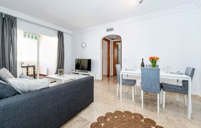 Resale - Apartment - Middle Floor Apartment - Estepona - Estepona Centro