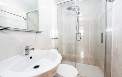 Resale - Apartment - Middle Floor Apartment - Estepona - Estepona Centro