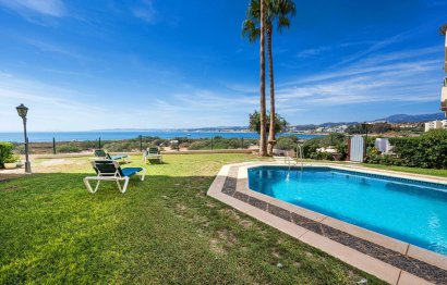 Resale - Apartment - Middle Floor Apartment - Estepona - Estepona Centro