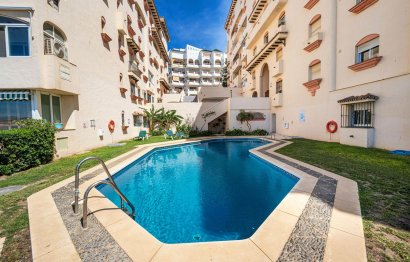 Resale - Apartment - Middle Floor Apartment - Estepona - Estepona Centro
