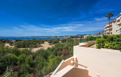 Resale - Apartment - Middle Floor Apartment - Estepona - Estepona Centro