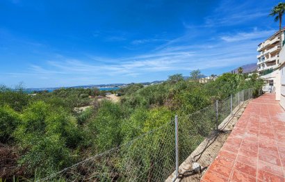 Resale - Apartment - Middle Floor Apartment - Estepona - Estepona Centro