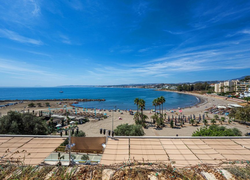 Resale - Apartment - Middle Floor Apartment - Estepona - Estepona Centro