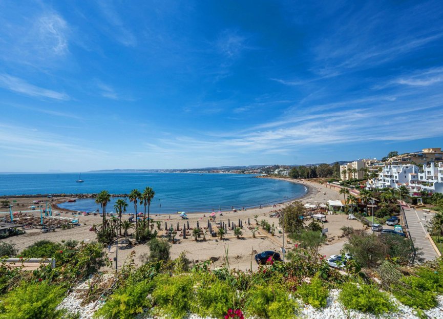 Resale - Apartment - Middle Floor Apartment - Estepona - Estepona Centro