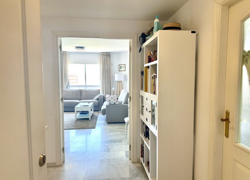 Resale - Apartment - Middle Floor Apartment - Fuengirola - Los Boliches