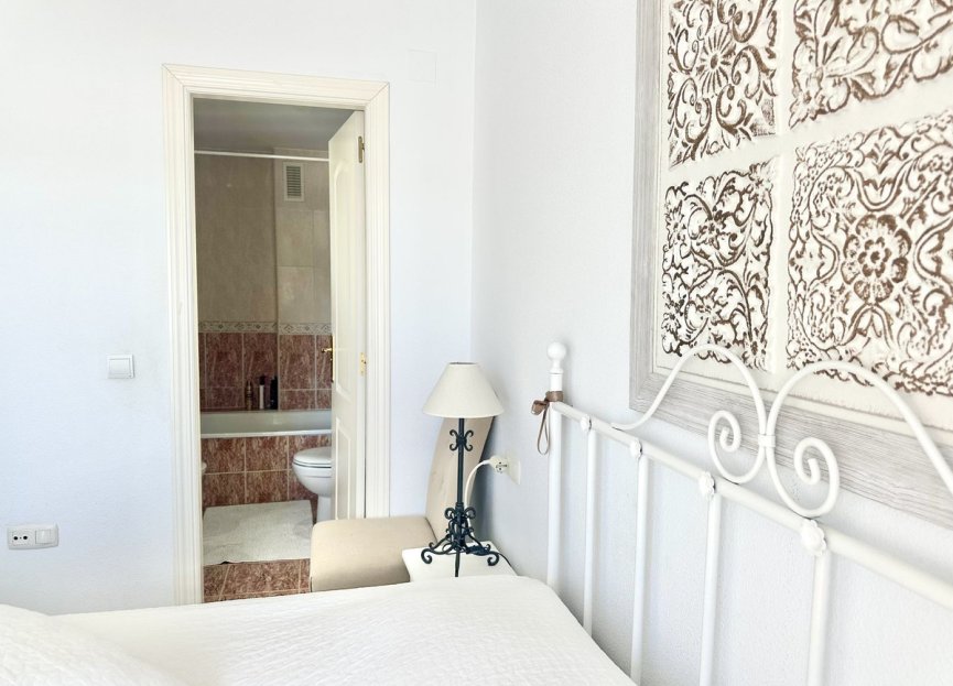 Resale - Apartment - Middle Floor Apartment - Fuengirola - Los Boliches