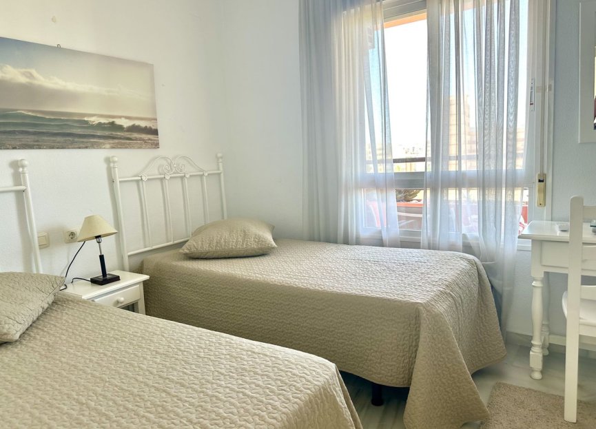 Resale - Apartment - Middle Floor Apartment - Fuengirola - Los Boliches