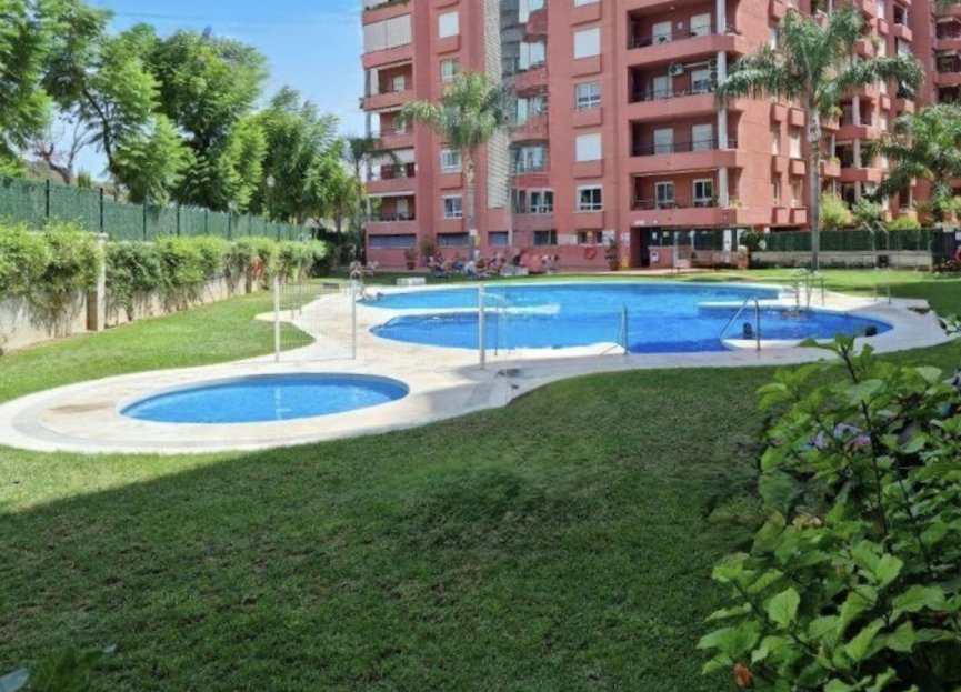Resale - Apartment - Middle Floor Apartment - Fuengirola - Los Boliches