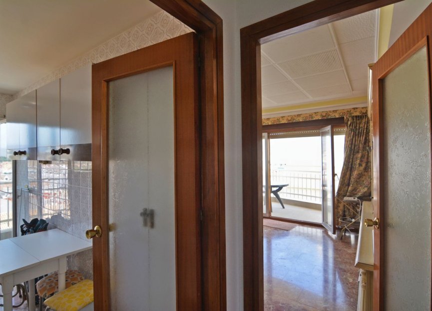 Resale - Apartment - Middle Floor Apartment - Fuengirola - Fuengirola Centro