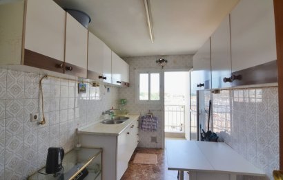 Resale - Apartment - Middle Floor Apartment - Fuengirola - Fuengirola Centro