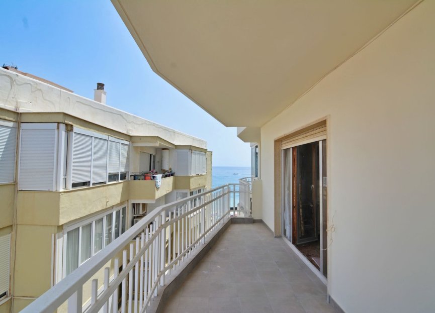 Resale - Apartment - Middle Floor Apartment - Fuengirola - Fuengirola Centro