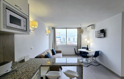 Resale - Apartment - Middle Floor Apartment - Marbella - Puerto Banús