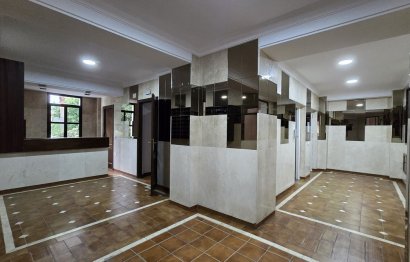 Resale - Apartment - Middle Floor Apartment - Marbella - Puerto Banús