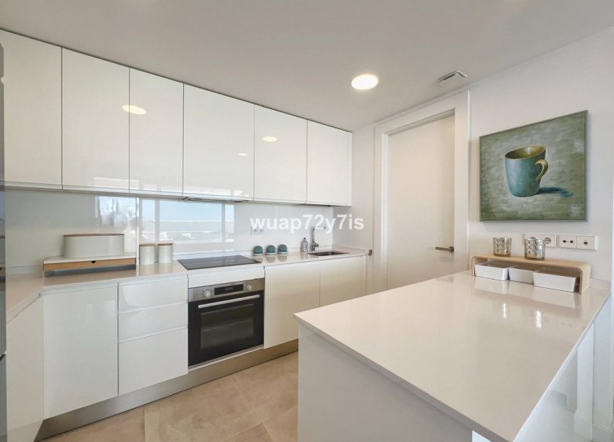 Resale - Apartment - Penthouse - Estepona - Estepona Centro