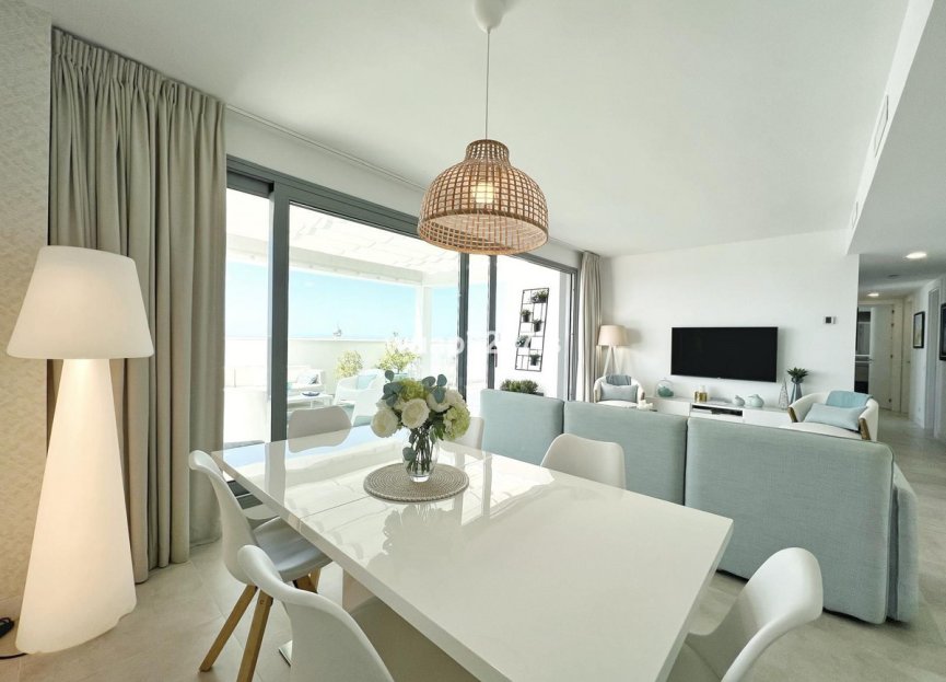 Resale - Apartment - Penthouse - Estepona - Estepona Centro