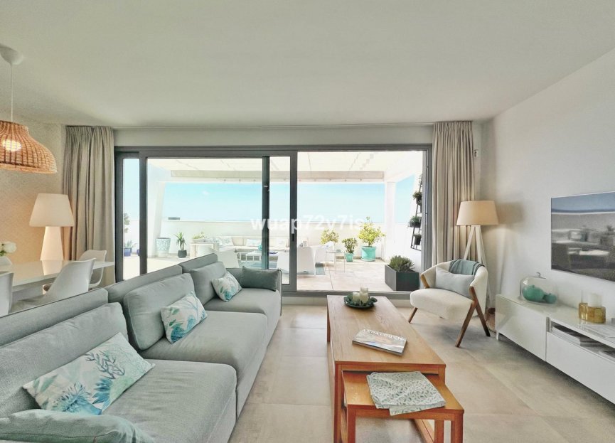 Resale - Apartment - Penthouse - Estepona - Estepona Centro