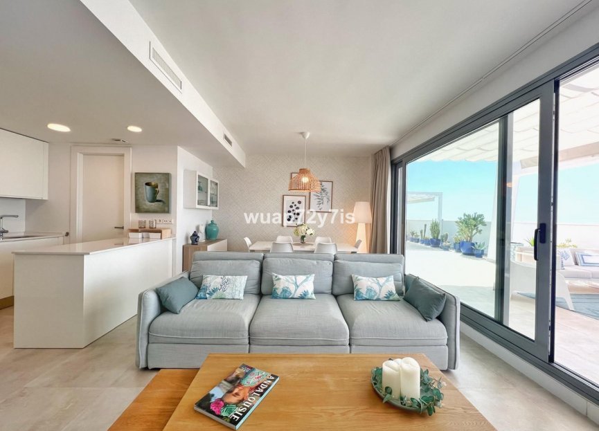 Resale - Apartment - Penthouse - Estepona - Estepona Centro