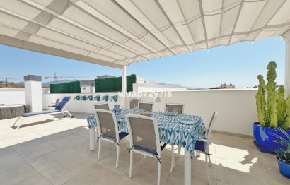Resale - Apartment - Penthouse - Estepona - Estepona Centro