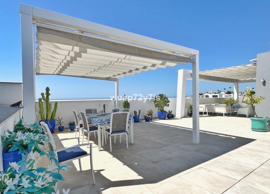 Resale - Apartment - Penthouse - Estepona - Estepona Centro