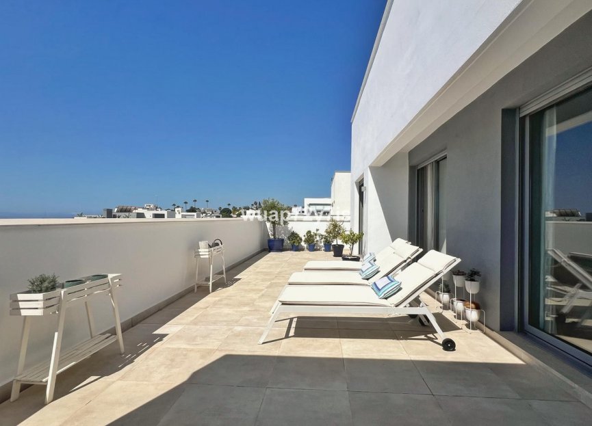 Resale - Apartment - Penthouse - Estepona - Estepona Centro