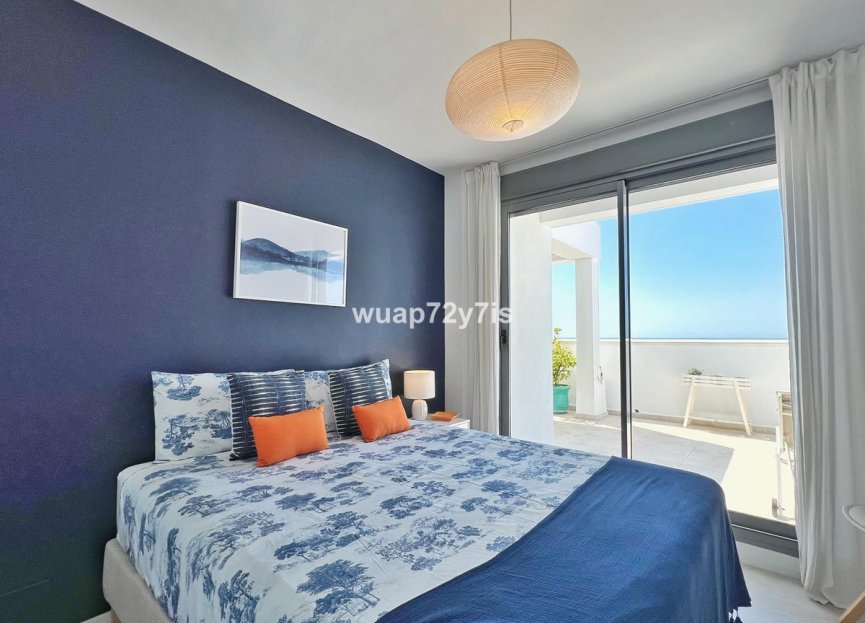 Resale - Apartment - Penthouse - Estepona - Estepona Centro