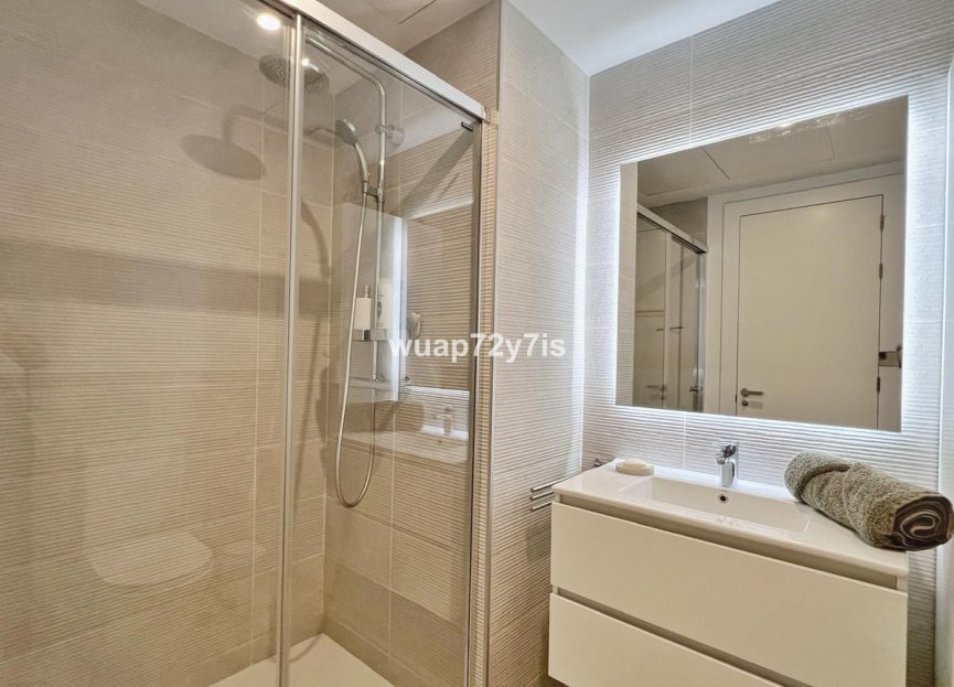 Resale - Apartment - Penthouse - Estepona - Estepona Centro