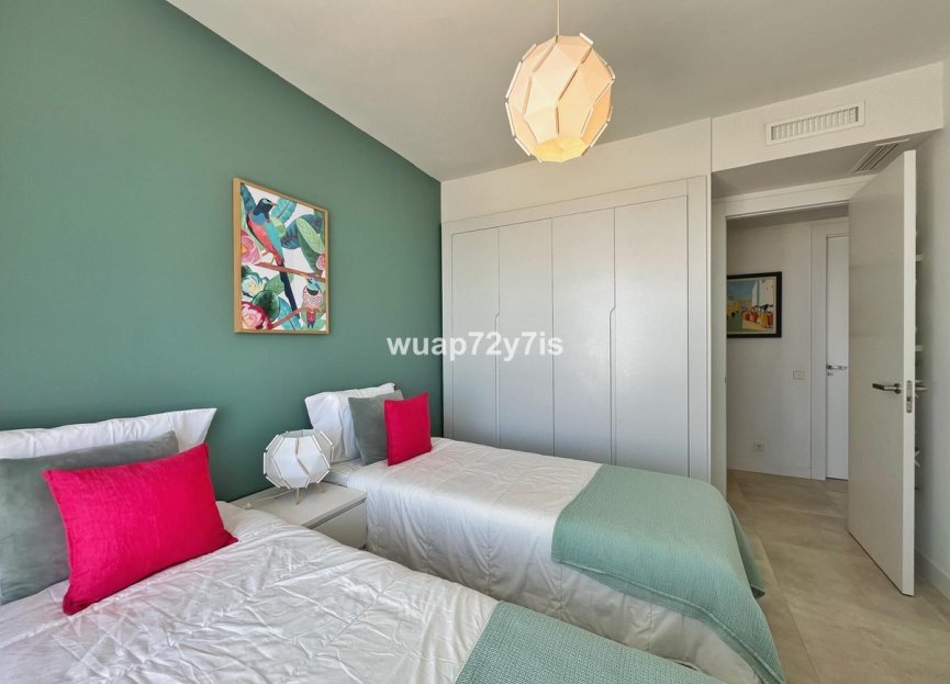 Resale - Apartment - Penthouse - Estepona - Estepona Centro