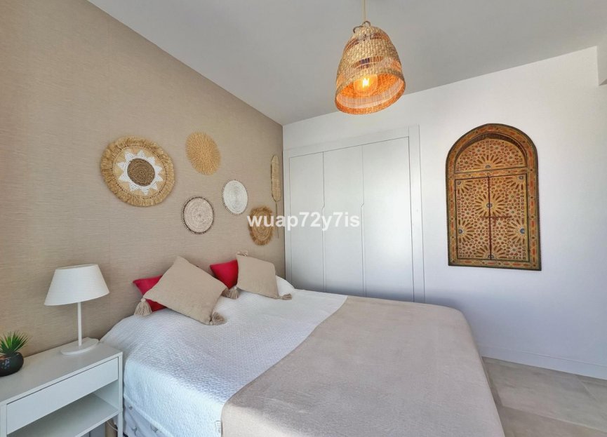 Resale - Apartment - Penthouse - Estepona - Estepona Centro