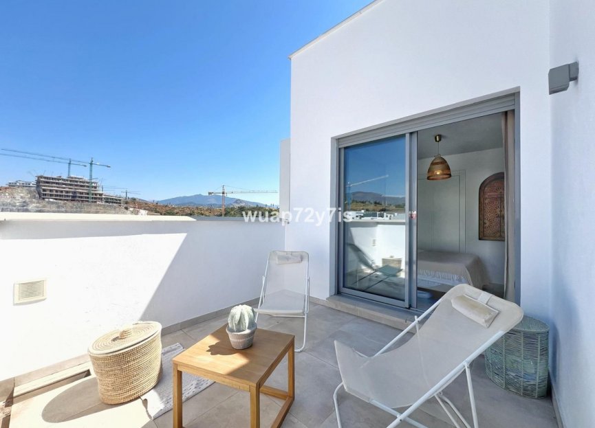 Resale - Apartment - Penthouse - Estepona - Estepona Centro