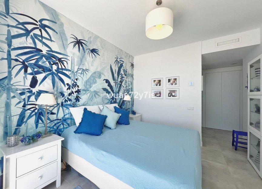 Resale - Apartment - Penthouse - Estepona - Estepona Centro