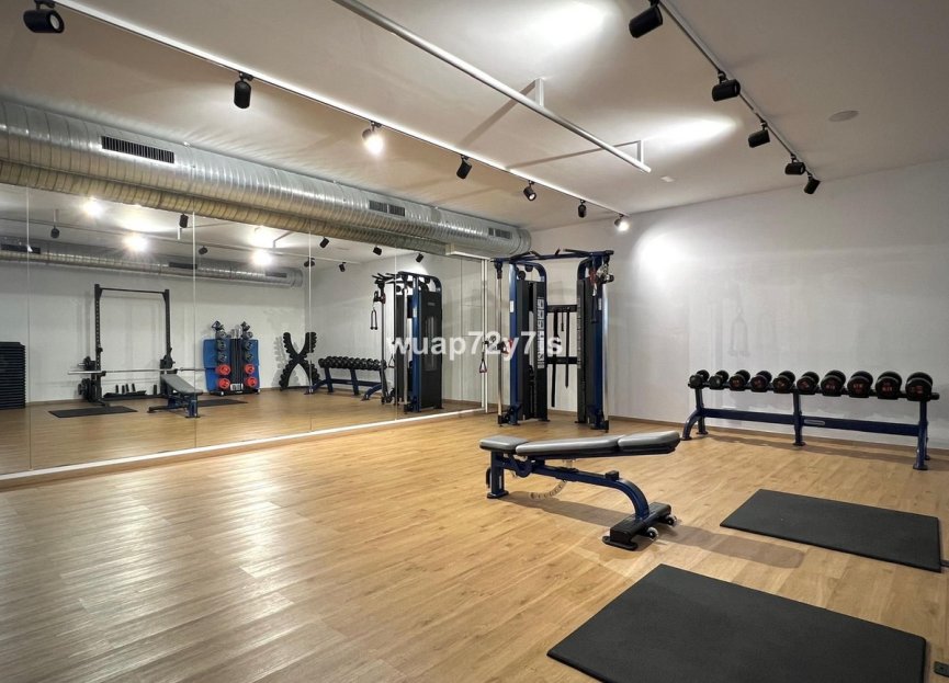 Resale - Apartment - Penthouse - Estepona - Estepona Centro