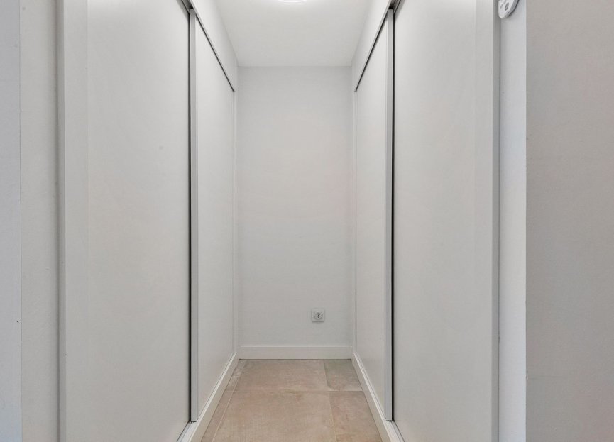 Resale - Apartment - Middle Floor Apartment - Fuengirola - Fuengirola Centro