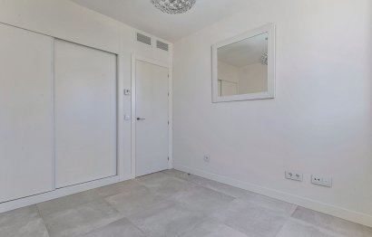 Resale - Apartment - Middle Floor Apartment - Fuengirola - Fuengirola Centro