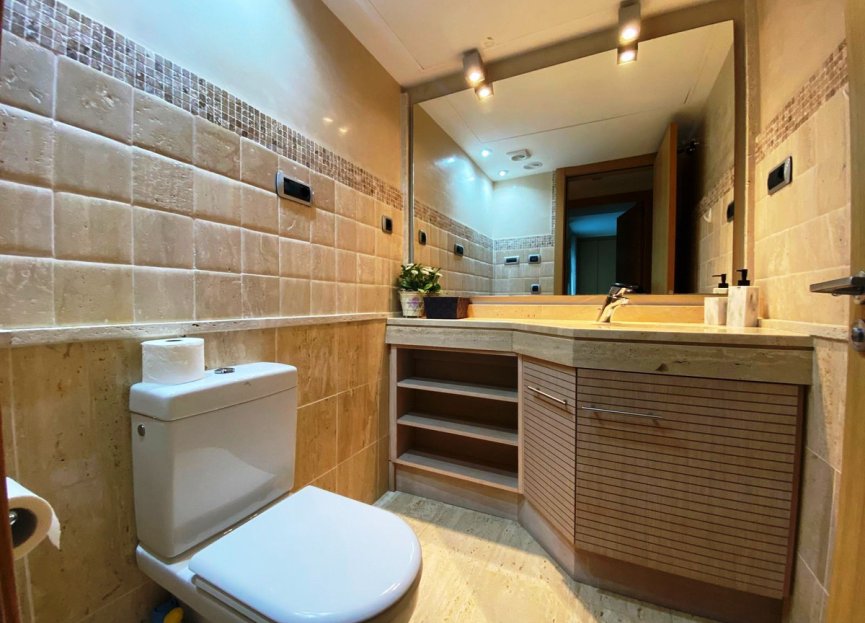 Resale - Apartment - Middle Floor Apartment - Marbella - Marbella Centro