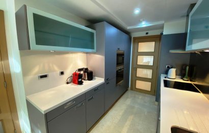 Resale - Apartment - Middle Floor Apartment - Marbella - Marbella Centro