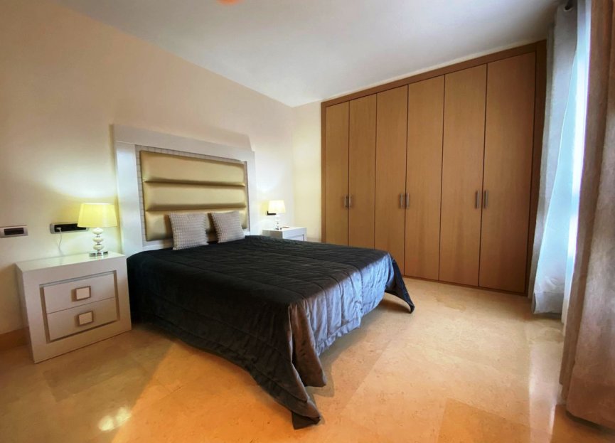 Resale - Apartment - Middle Floor Apartment - Marbella - Marbella Centro